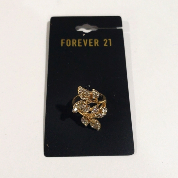Forever 21 Gold Leaf Floral Design Statement Ring w/ Pave Crystal - Jewelry - Picture 9 of 9